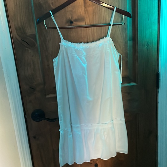Cute simple dress - Picture 2 of 2